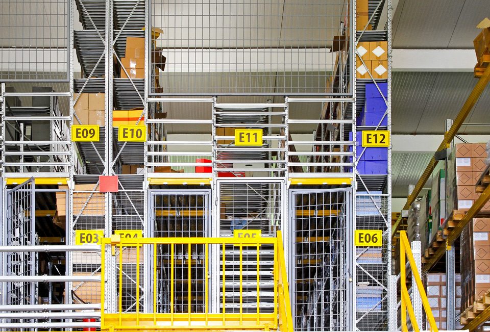 Aereosol Caging in Warehouse space